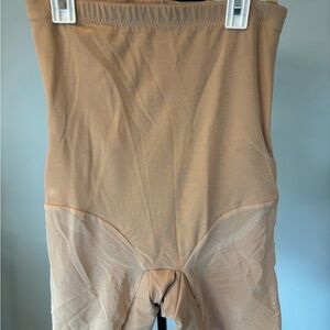 Honeylove Super Power shorts